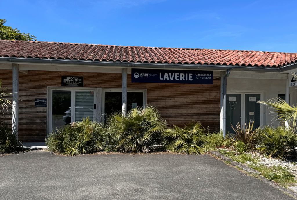 Laverie castets proche Intermarché